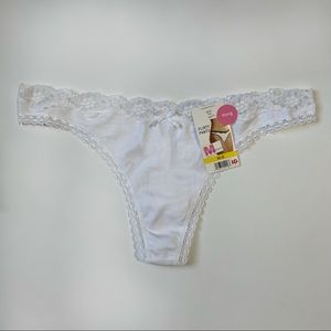 Maidenform Women’s White Lace Thong